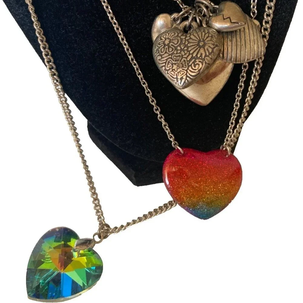 Lot of 3 Aeropostale Silver Tone Heart Charms Pendant Necklace Heart preloved - Picture 1 of 8